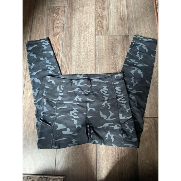 CRZY YOGA LEGGINGS - Picture 1 of 2